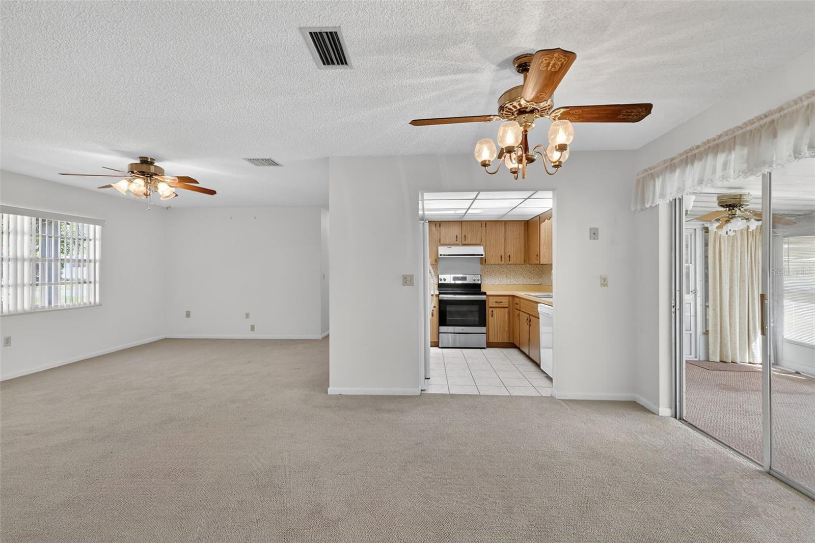 Image 8 of 23 For 623 Third Avenue