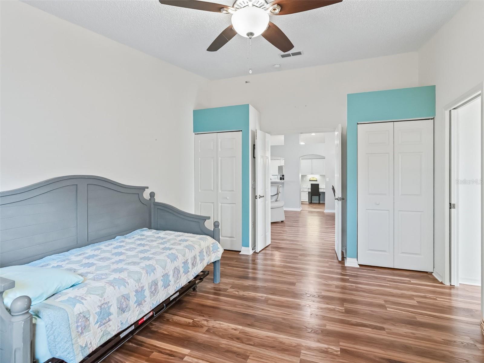 Image 19 of 36 For 32833 Timberwood Drive