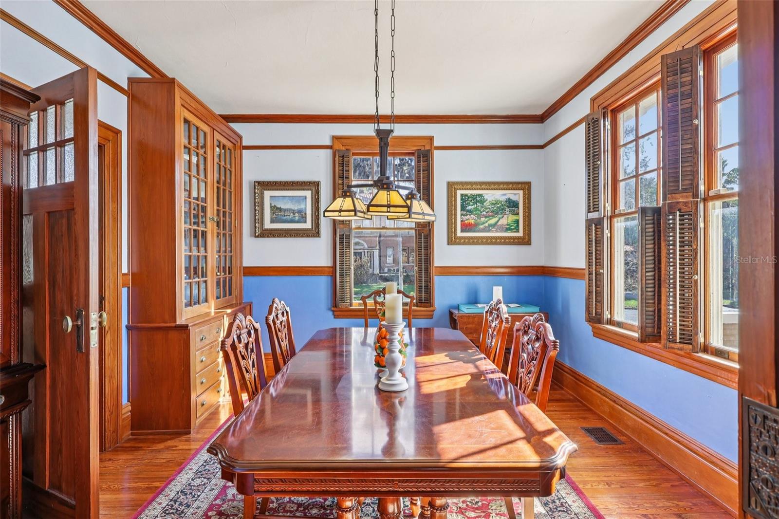 Image 15 of 69 For 422 Center Street