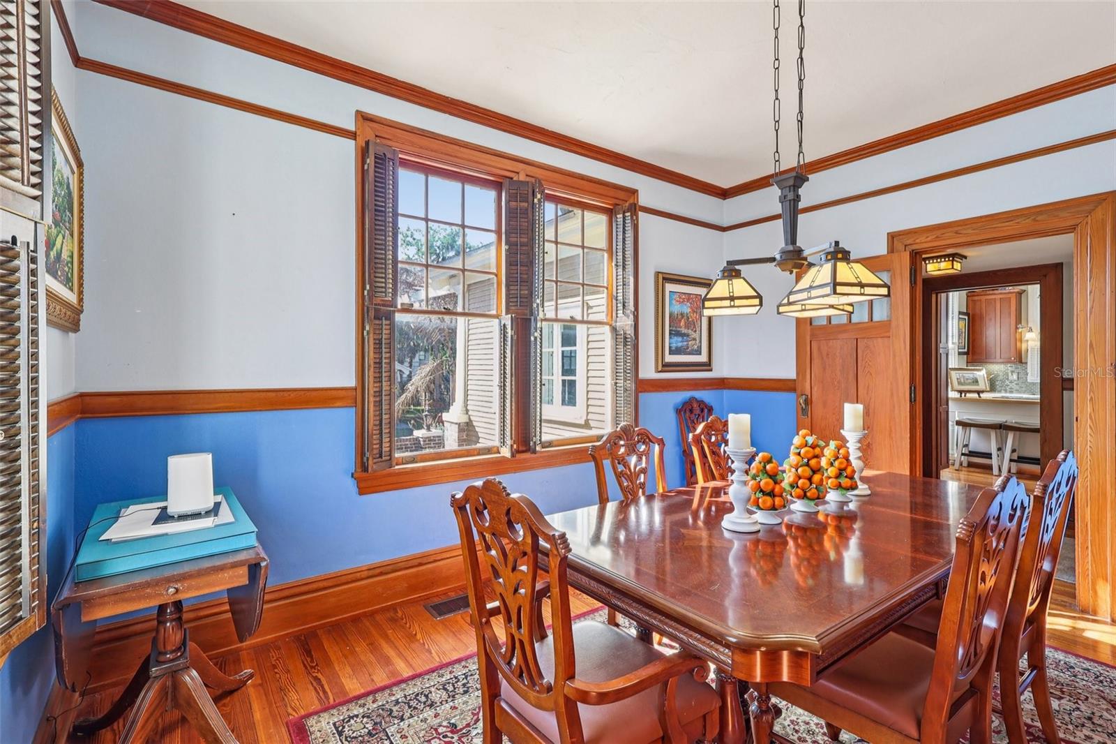 Image 16 of 69 For 422 Center Street