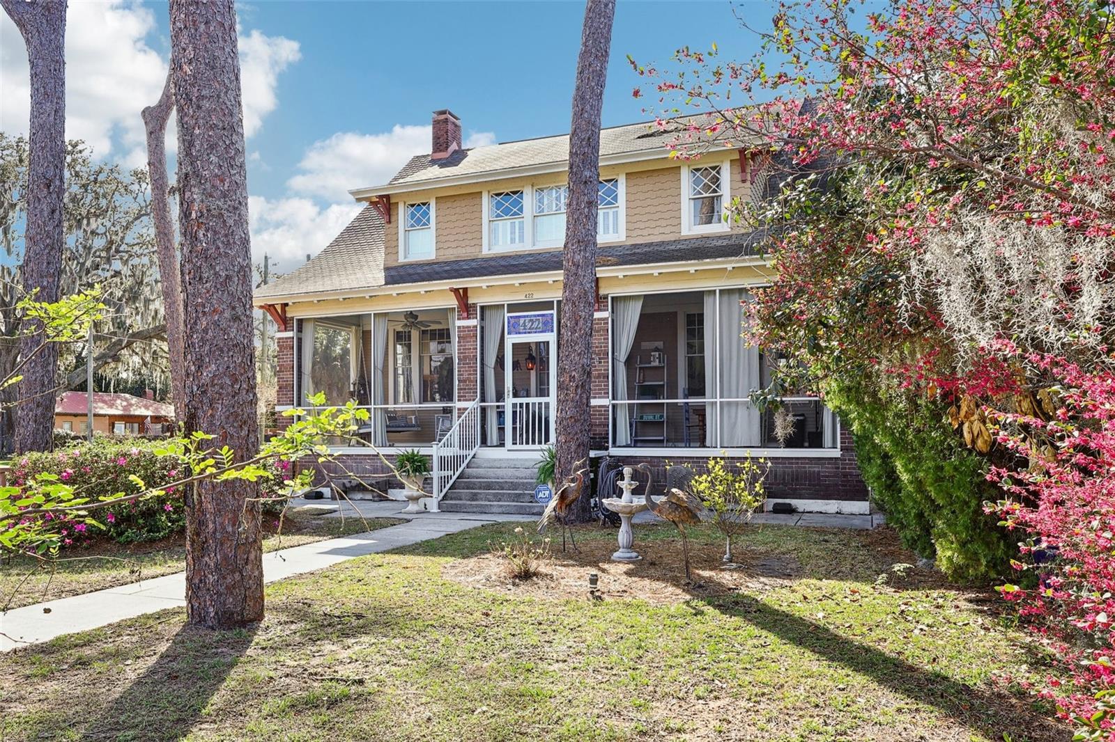 Image 2 of 69 For 422 Center Street