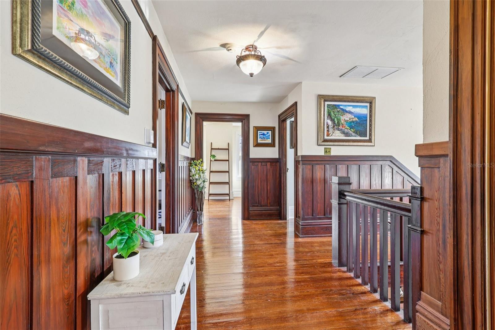 Image 33 of 69 For 422 Center Street