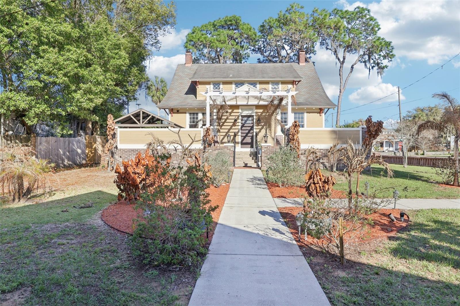 Image 45 of 69 For 422 Center Street