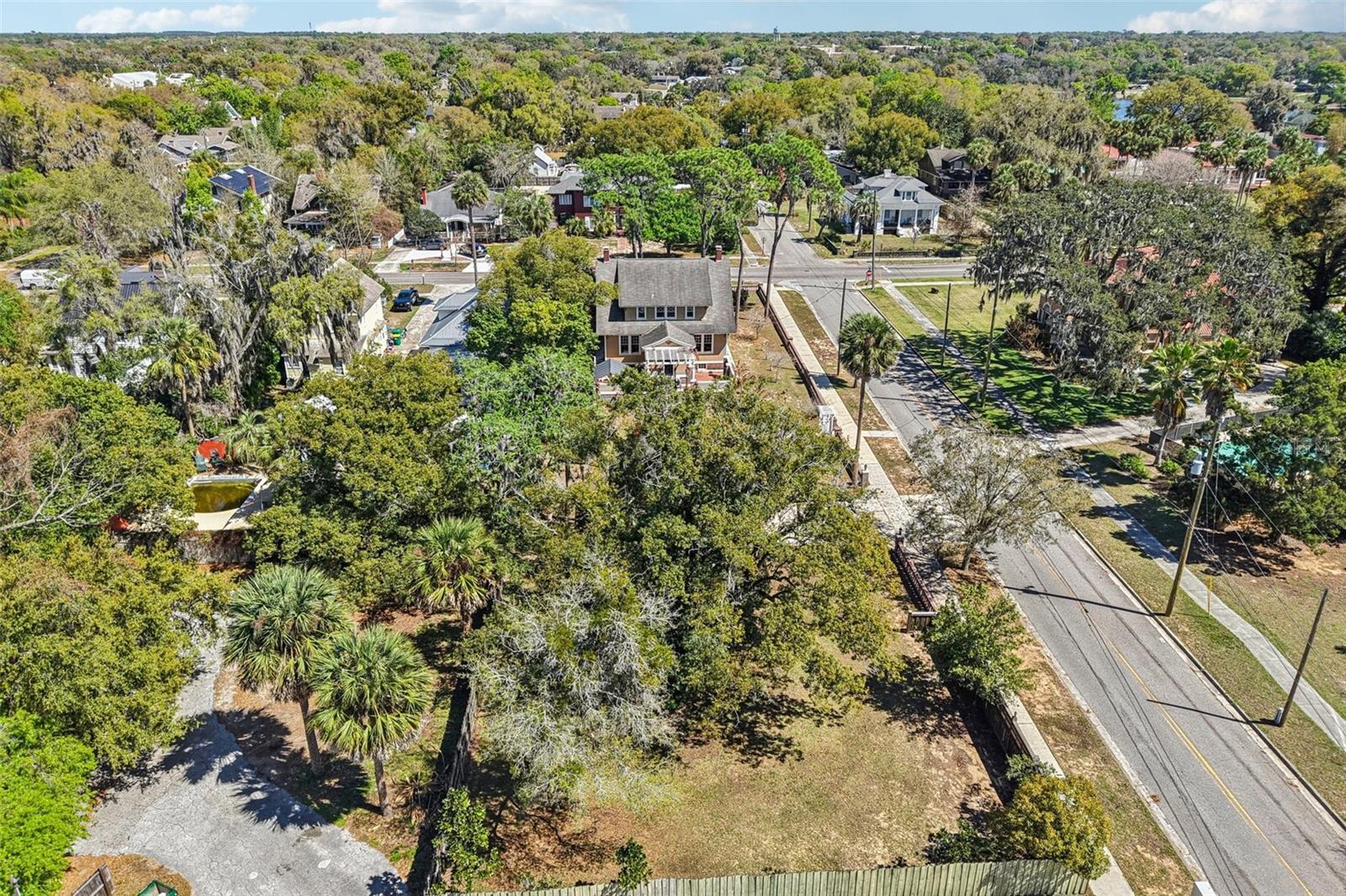 Image 54 of 69 For 422 Center Street