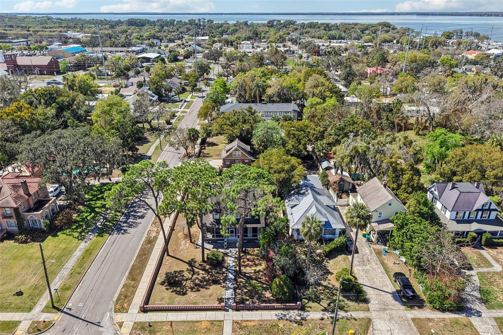 Image 56 of 69 For 422 Center Street