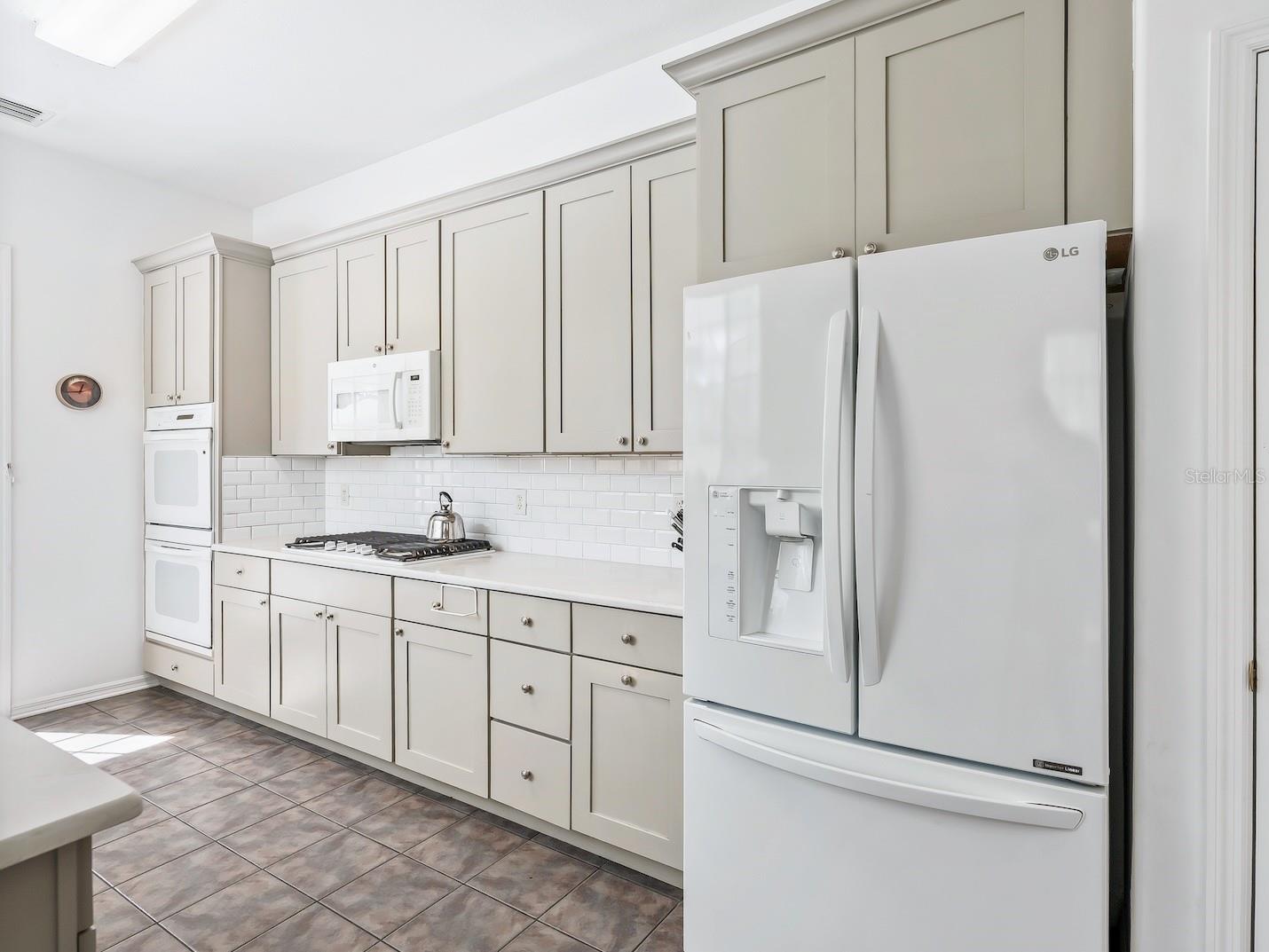 Image 24 of 38 For 39407 Treeline Drive