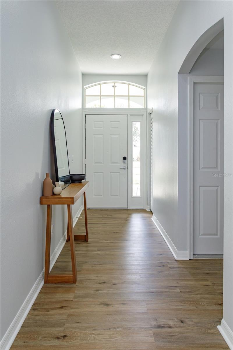 Image 5 of 38 For 2532 Ventura Circle