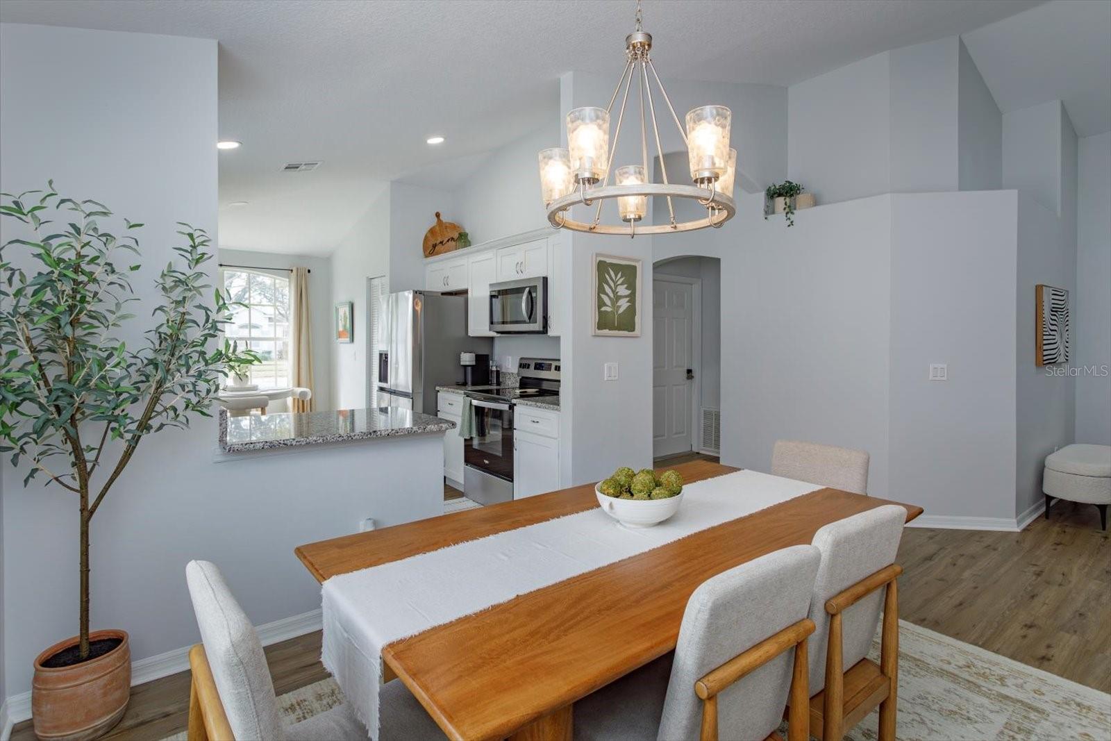 Image 7 of 38 For 2532 Ventura Circle