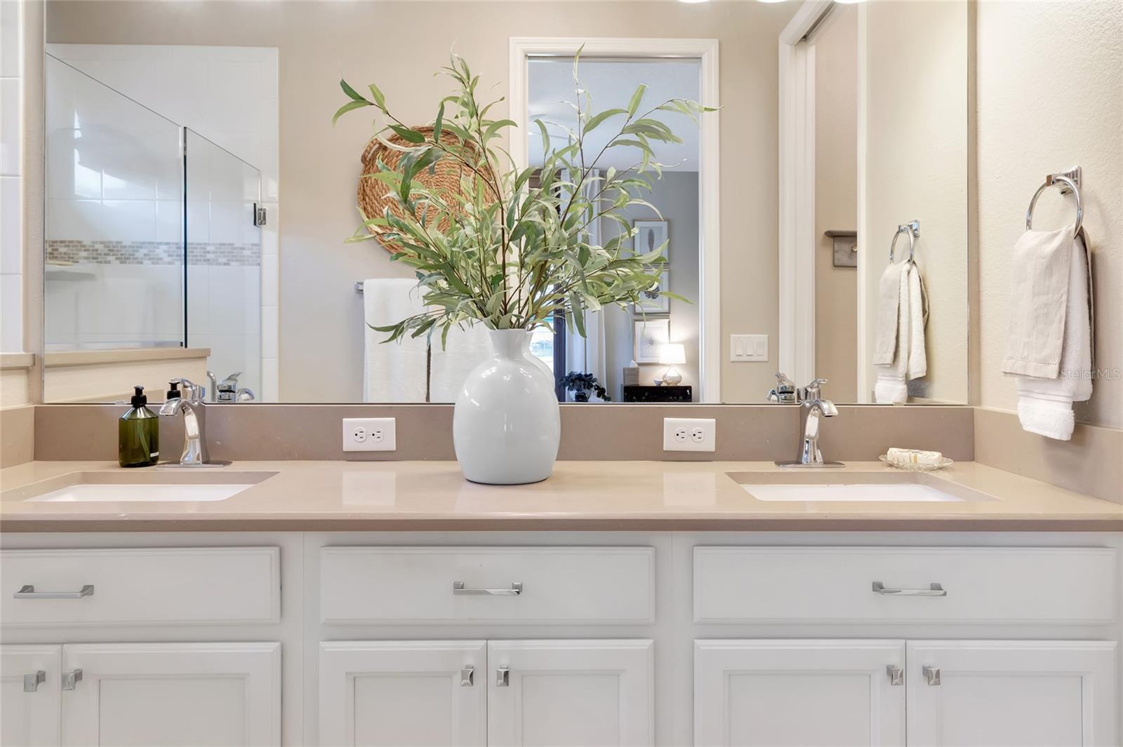 Image 15 of 36 For 8093 Bridgeport Bay Circle