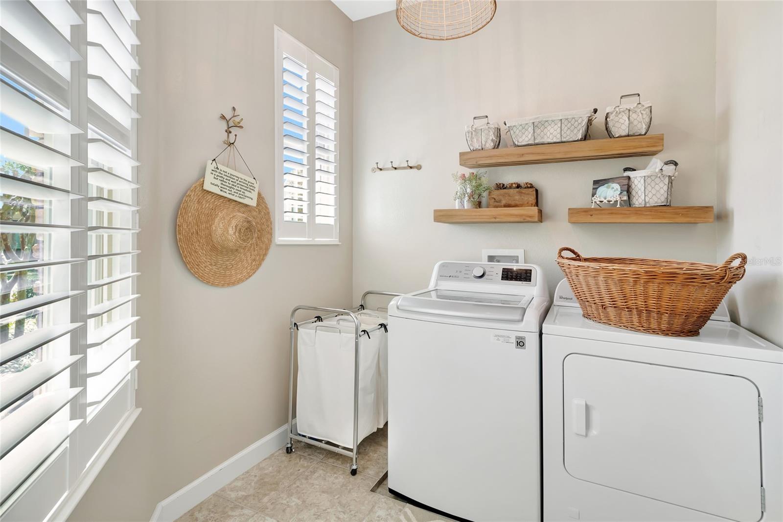 Image 20 of 36 For 8093 Bridgeport Bay Circle