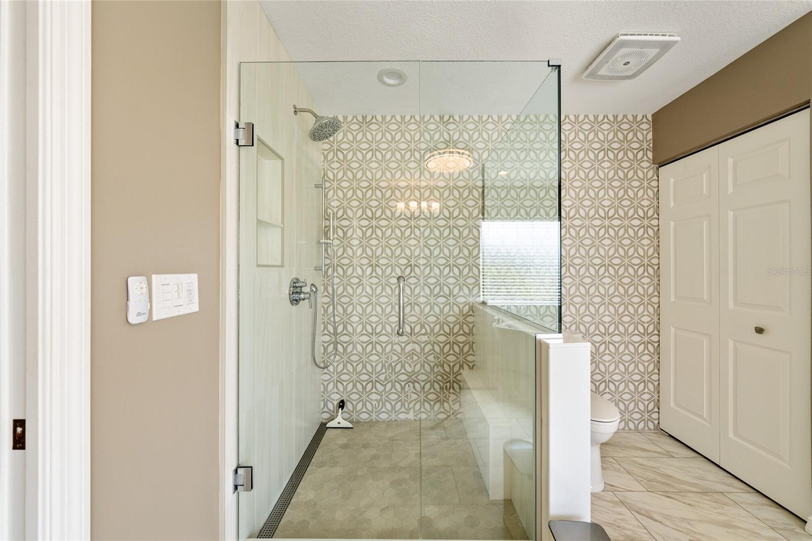 Image 28 of 75 For 9037 136th Loop