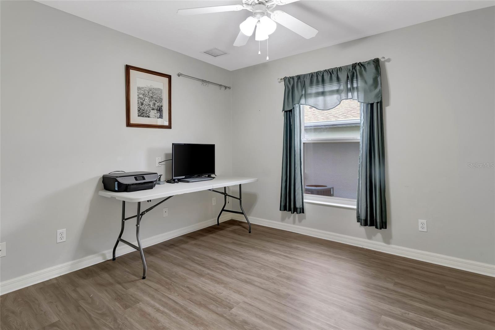 Image 20 of 40 For 26903 Honeymoon Avenue