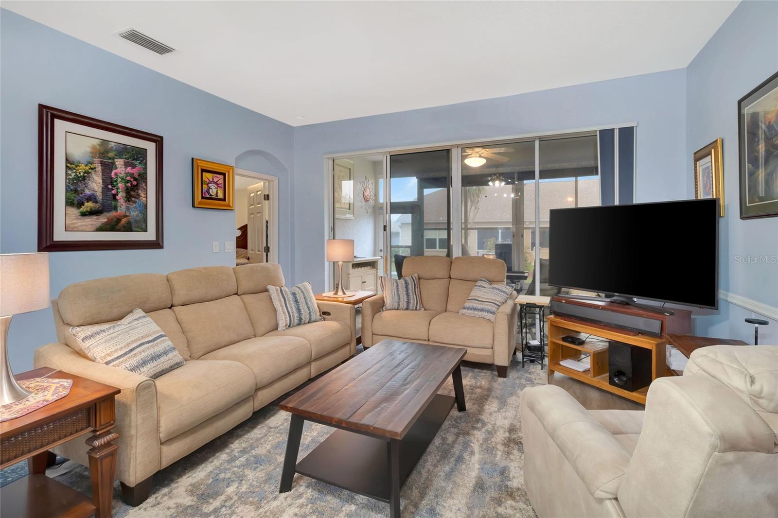 Image 9 of 40 For 26903 Honeymoon Avenue