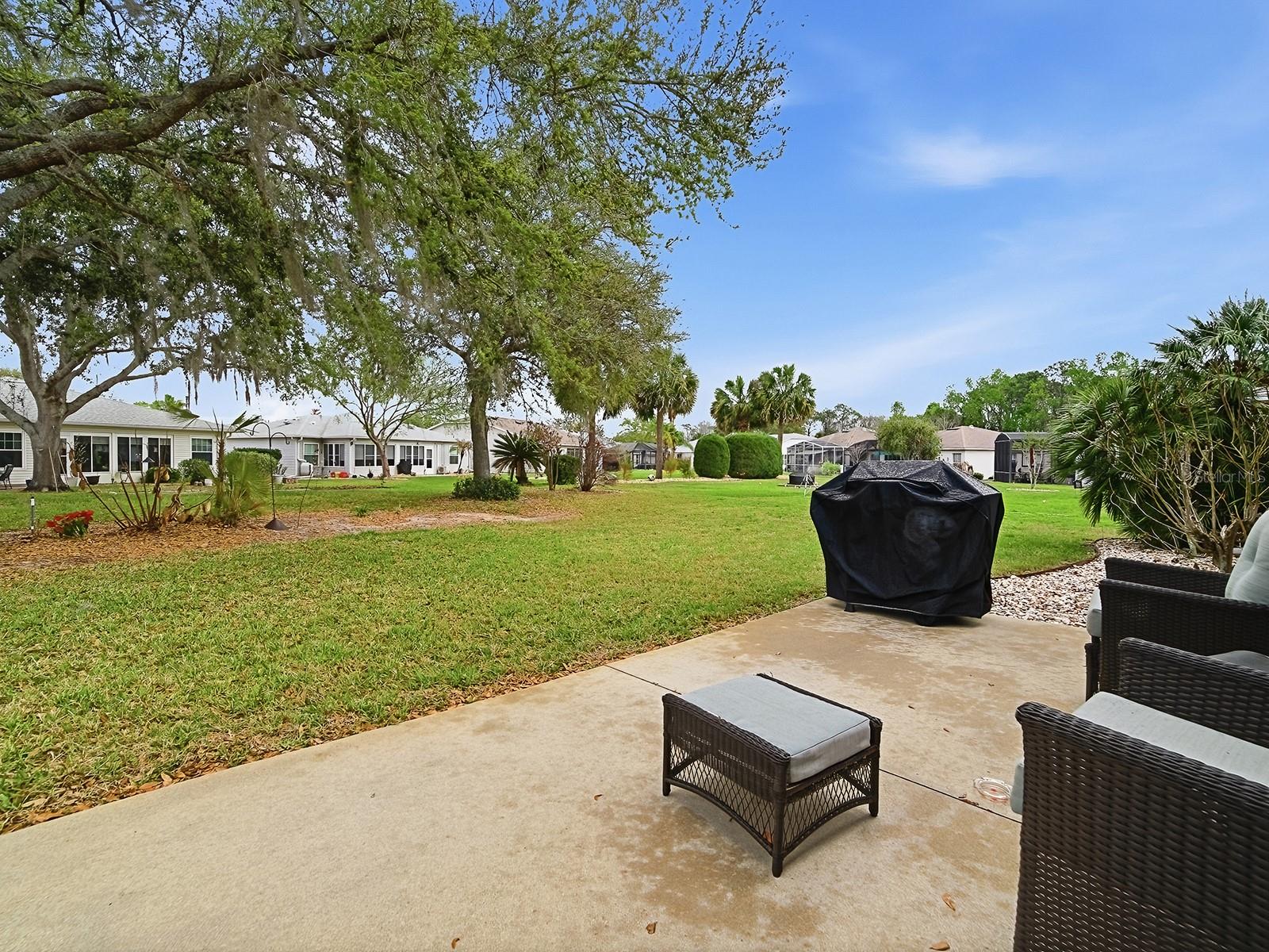 Image 32 of 37 For 347 Bentwood Drive