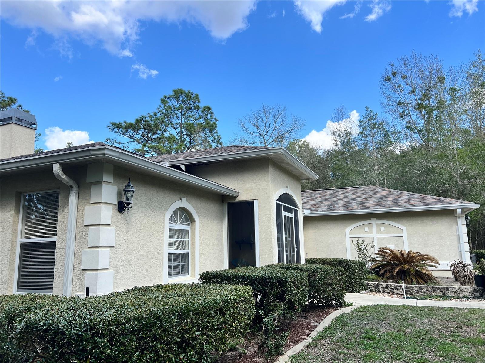 Image 2 of 45 For 1995 Newhaven Street