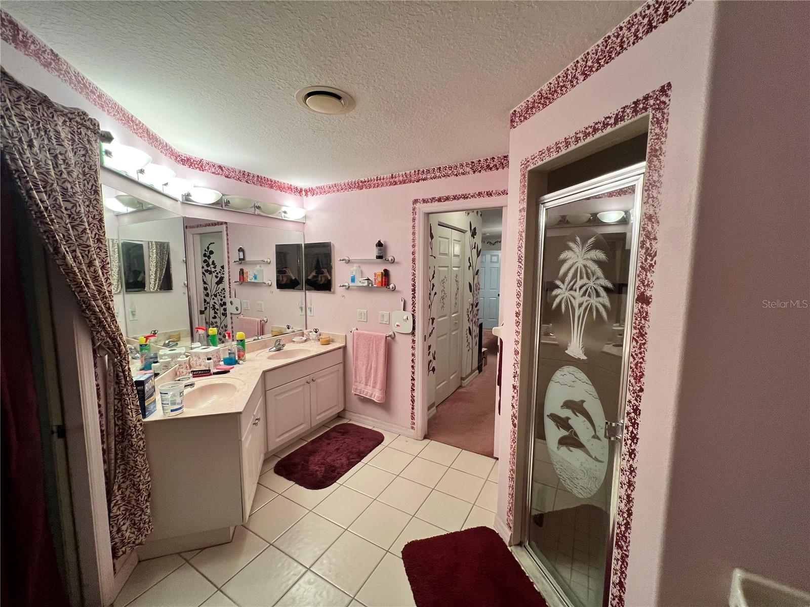 Image 23 of 45 For 1995 Newhaven Street