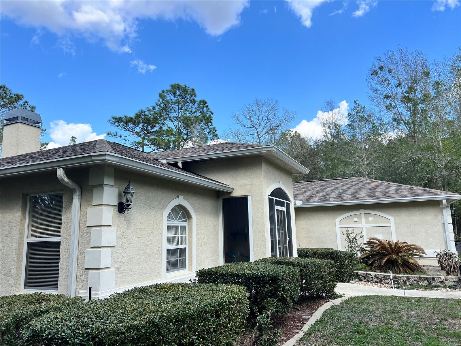 Image 28 of 45 For 1995 Newhaven Street