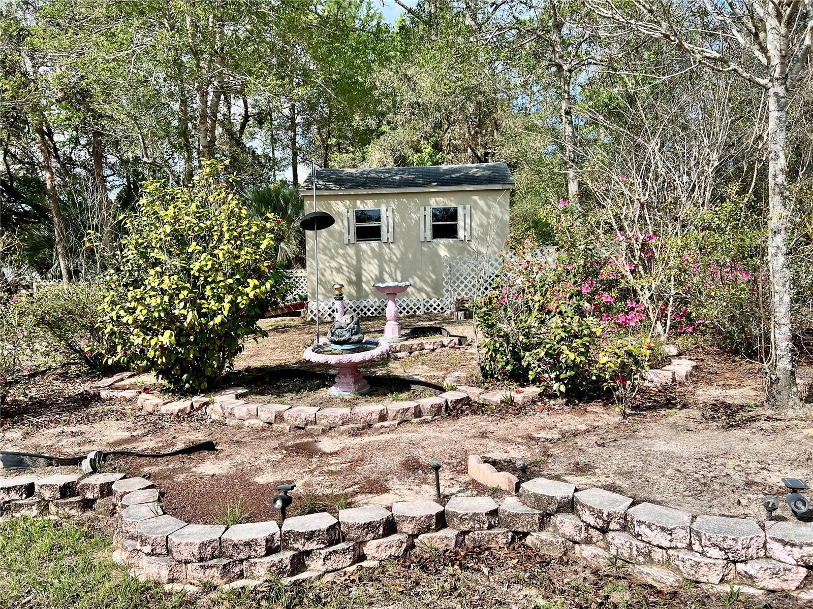 Image 36 of 45 For 1995 Newhaven Street