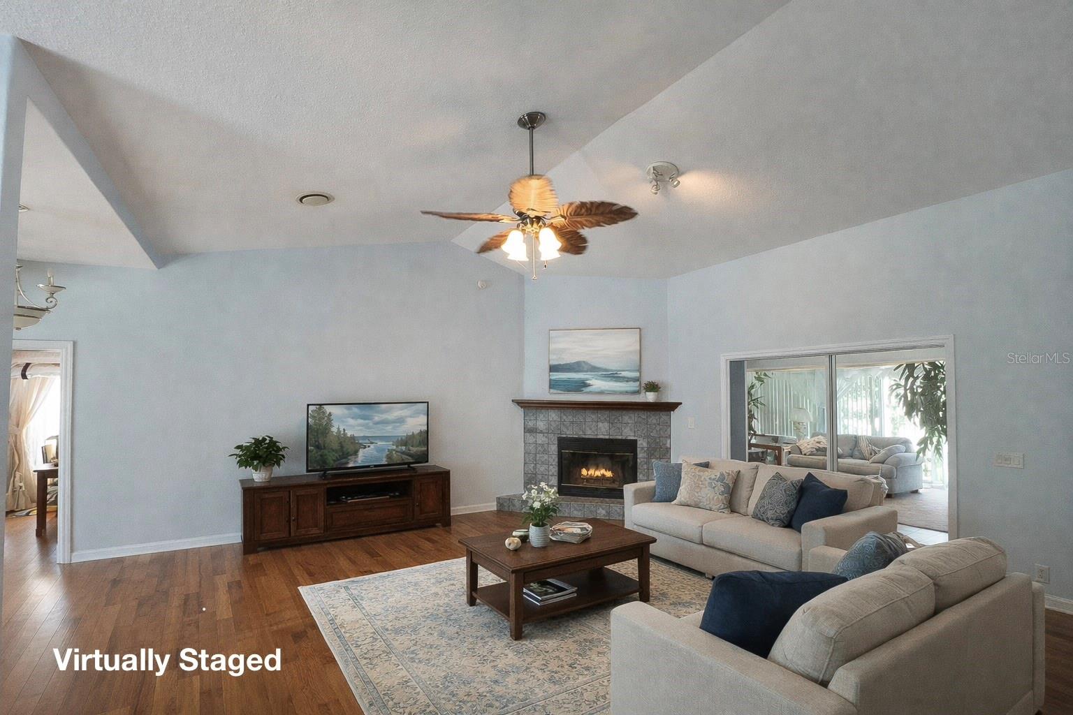 Image 8 of 45 For 1995 Newhaven Street