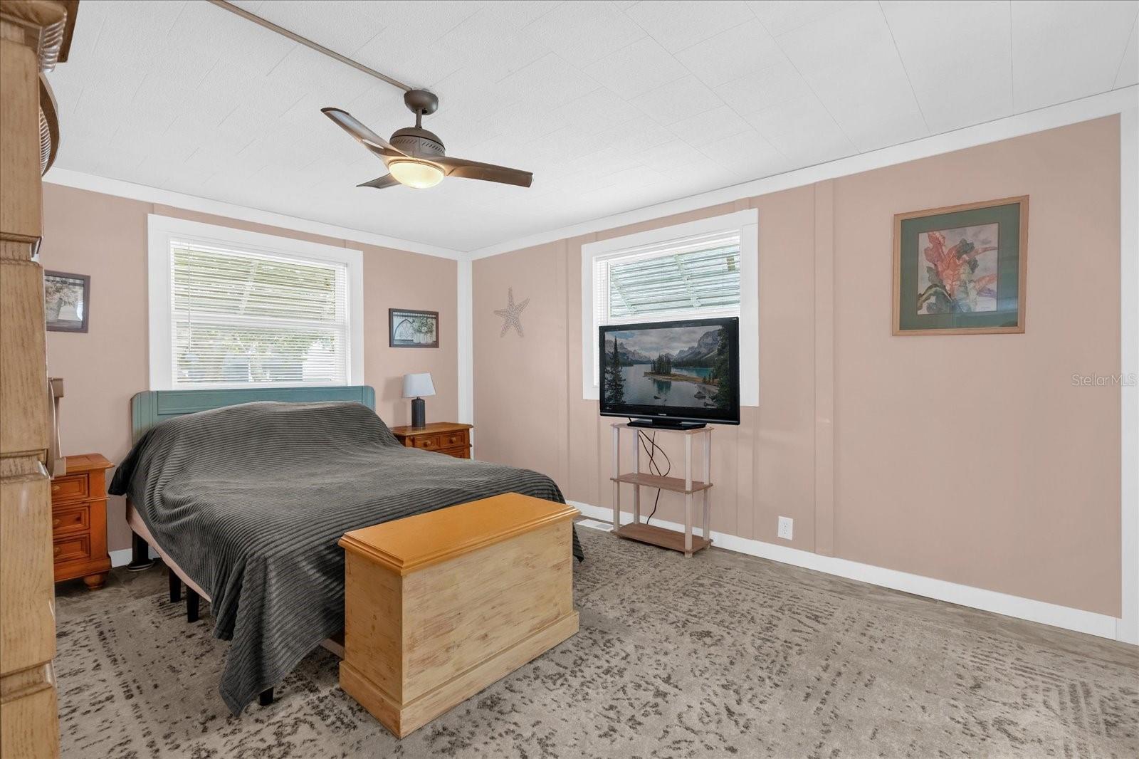 Image 12 of 37 For 518 Palo Verde Dr