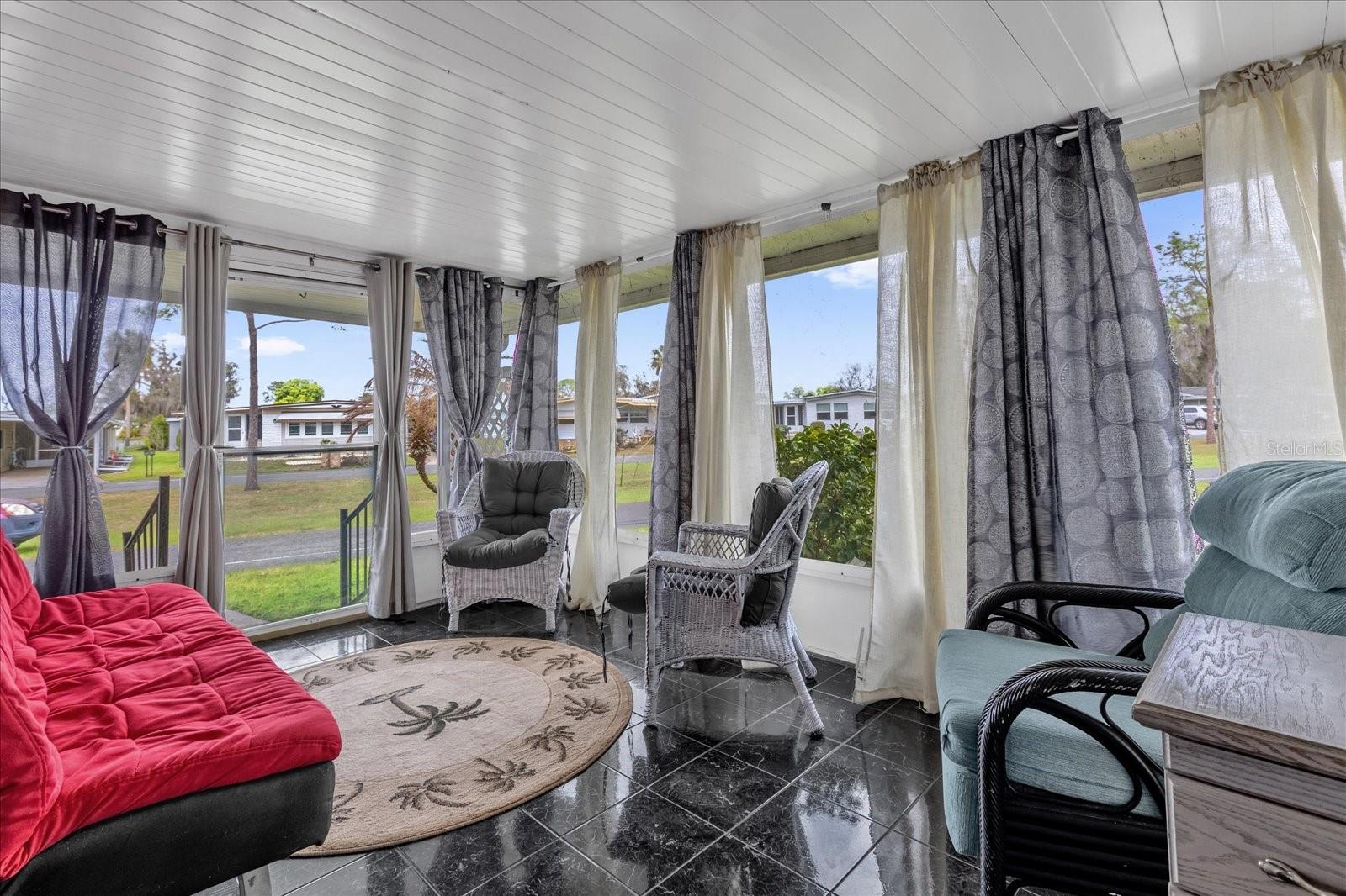 Image 18 of 37 For 518 Palo Verde Dr