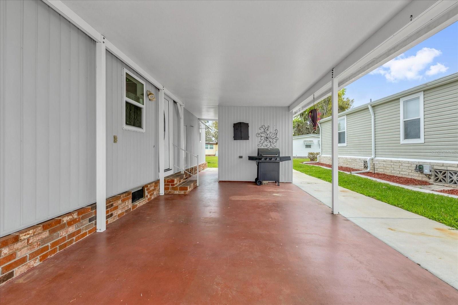 Image 21 of 37 For 518 Palo Verde Dr