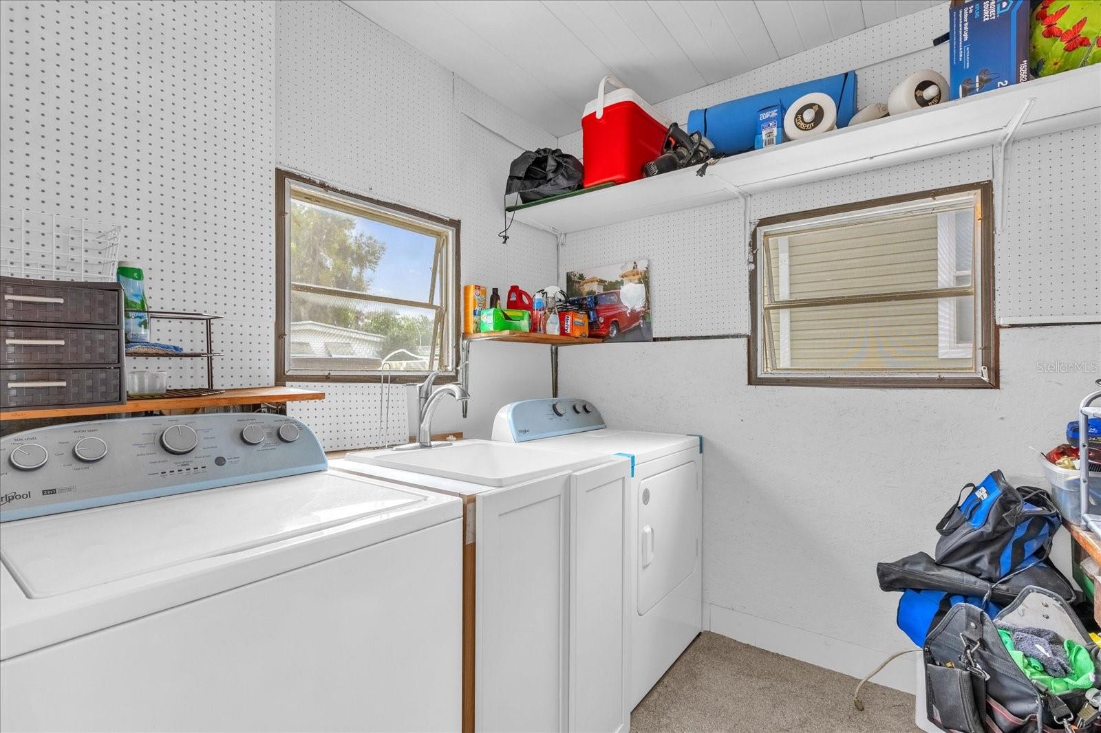 Image 23 of 37 For 518 Palo Verde Dr