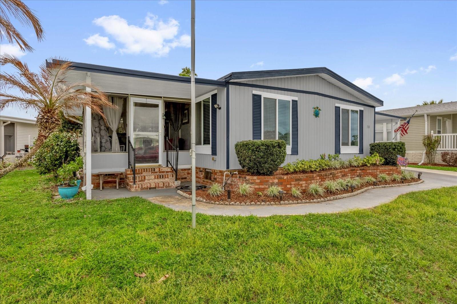 Image 25 of 37 For 518 Palo Verde Dr