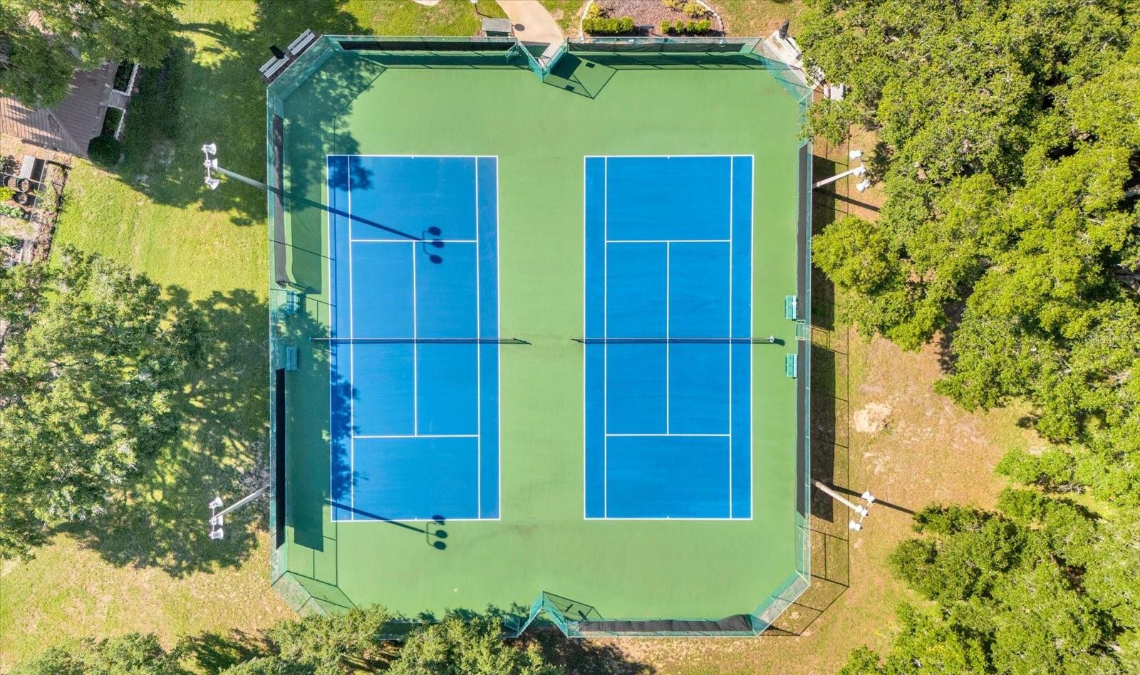 Image 31 of 37 For 518 Palo Verde Dr