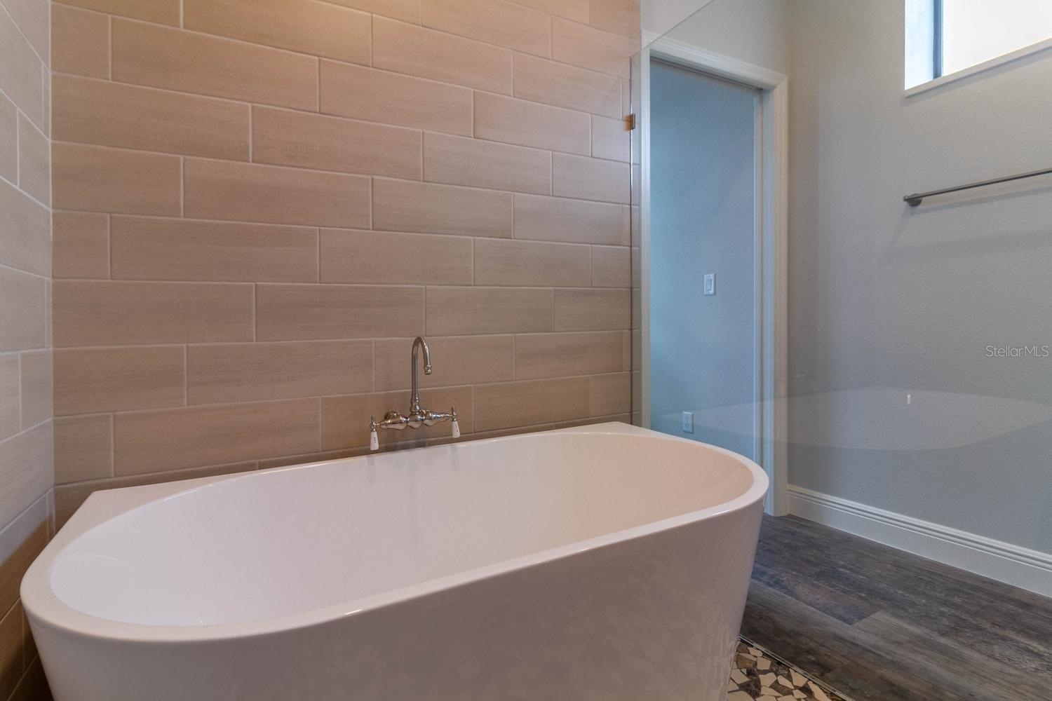 Image 12 of 28 For Tbd Lot 18 Apawamis Drive