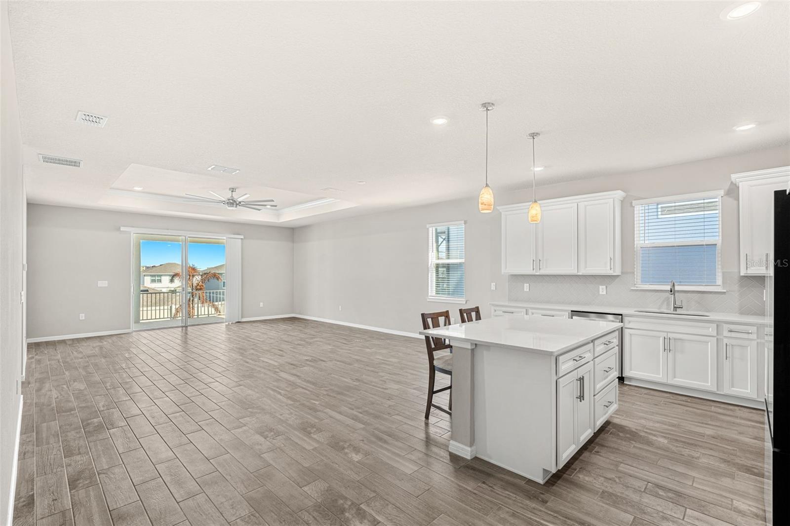 Image 11 of 31 For 14334 Noto Avenue