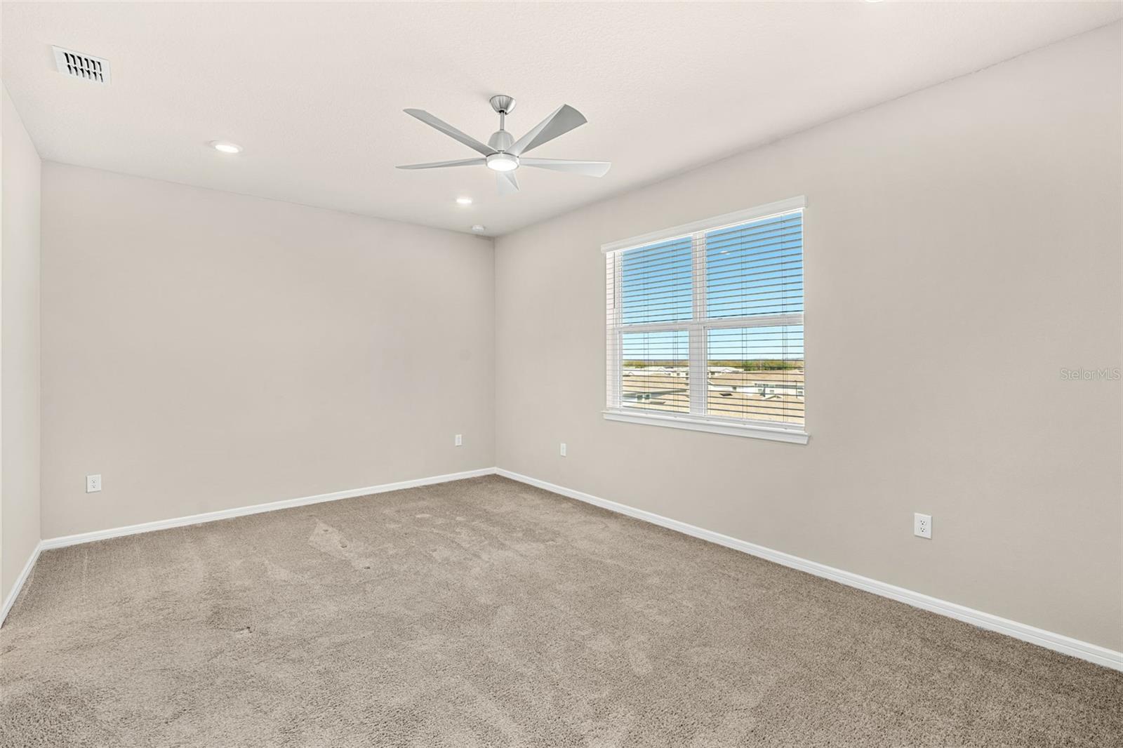 Image 12 of 31 For 14334 Noto Avenue