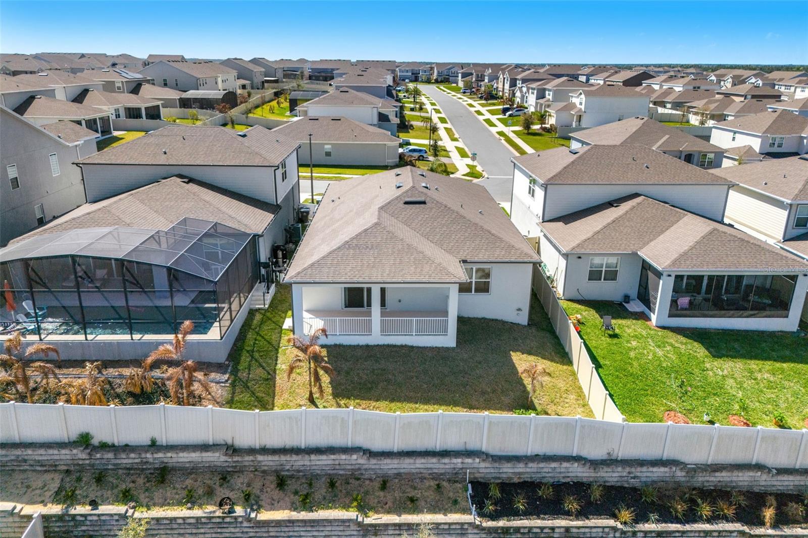 Image 28 of 31 For 14334 Noto Avenue