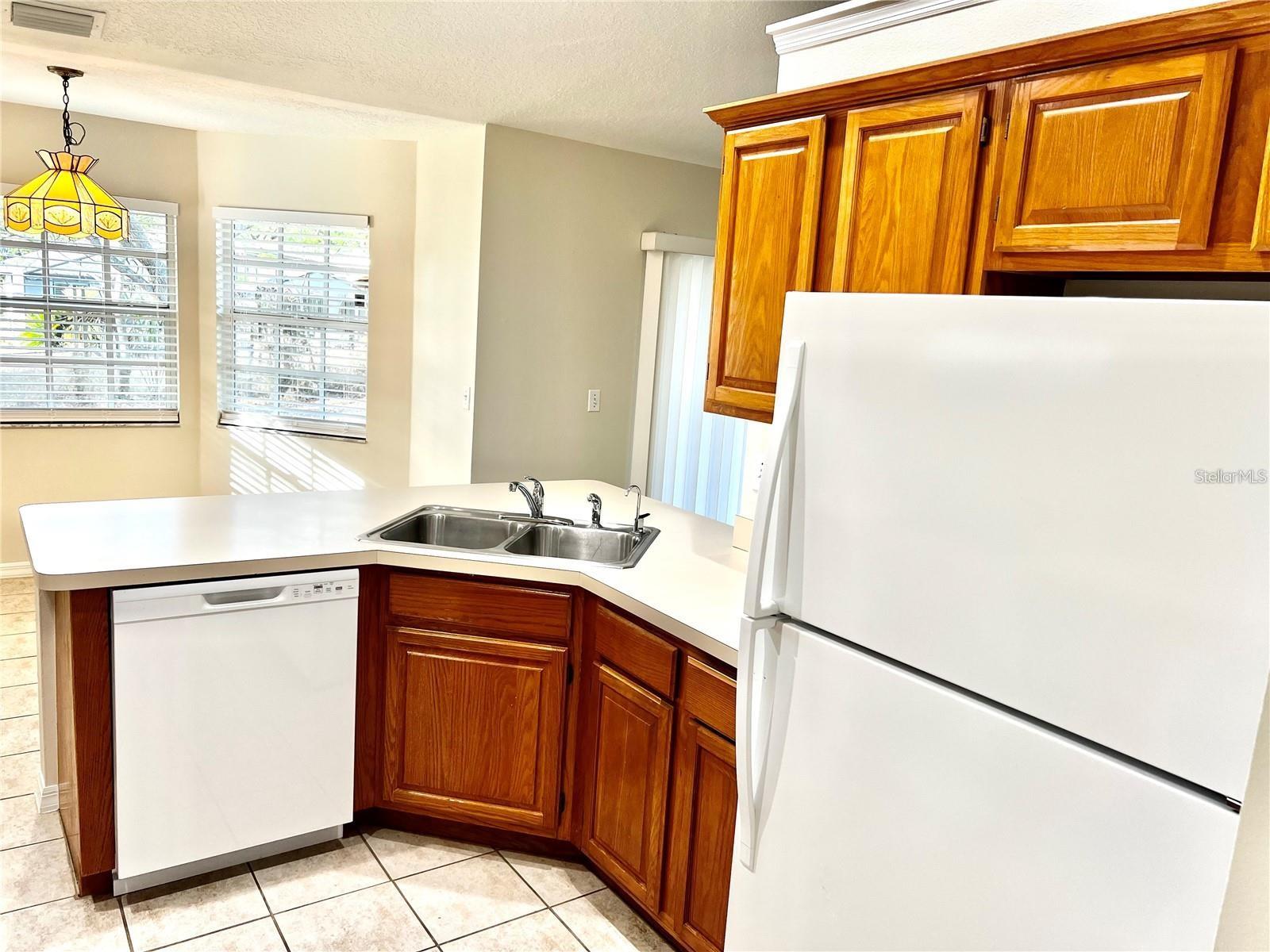 Image 11 of 22 For 16216 Hillside Circle