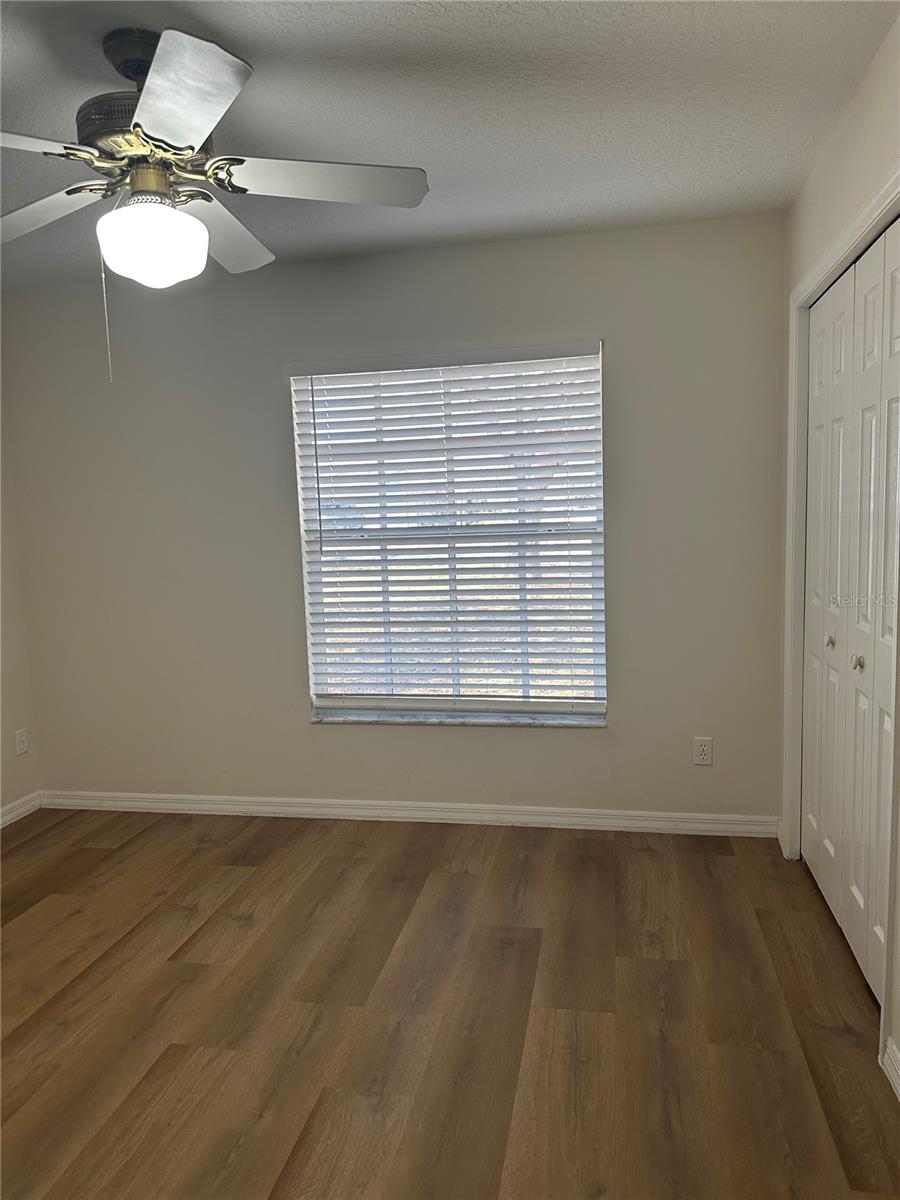 Image 16 of 22 For 16216 Hillside Circle