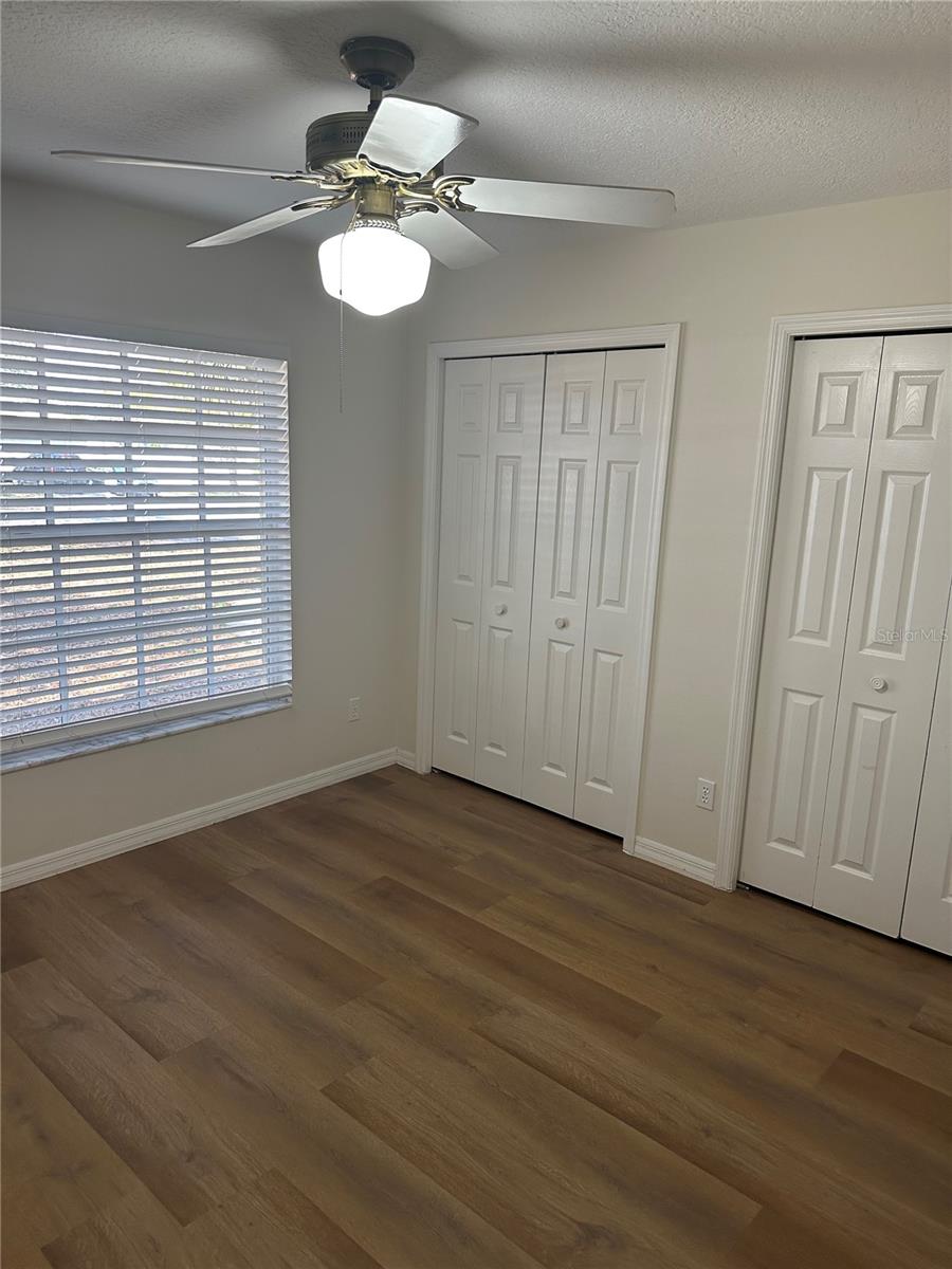 Image 17 of 22 For 16216 Hillside Circle