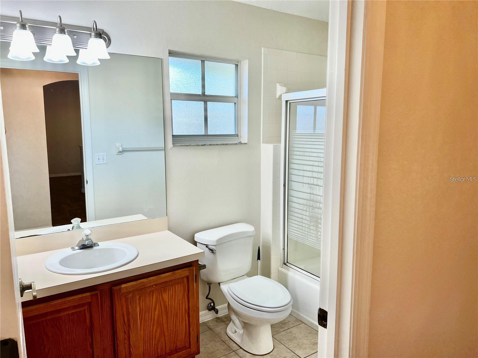 Image 20 of 22 For 16216 Hillside Circle