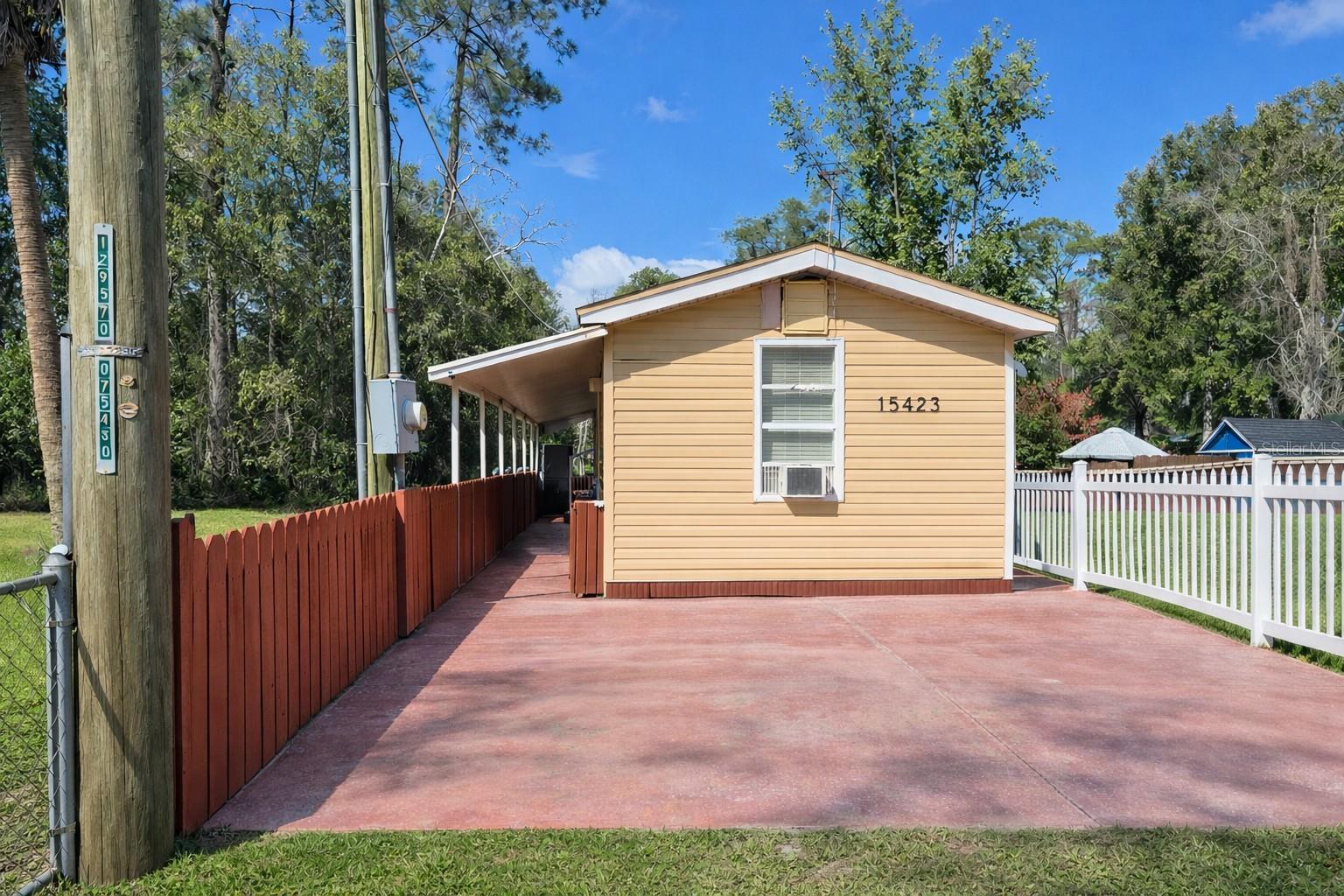 Image 3 of 6 For 15423 Navaho Trail