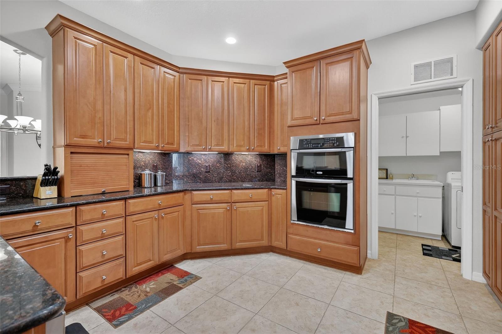 Image 25 of 73 For 5421 Sir Churchill Drive