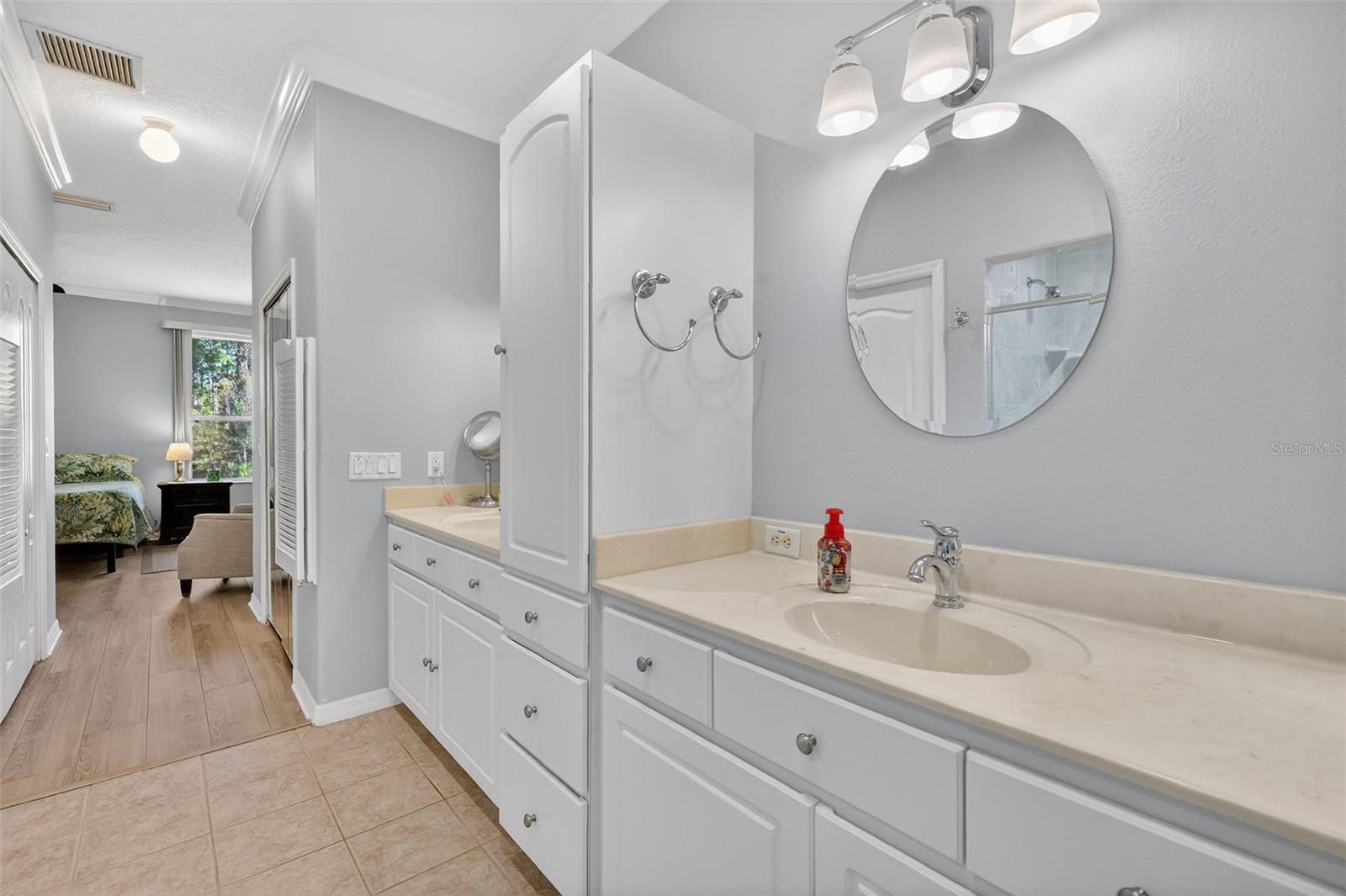 Image 36 of 73 For 5421 Sir Churchill Drive