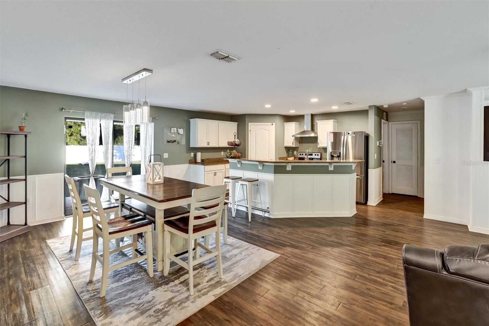 Image 5 of 52 For 35729 Rose Moss Avenue