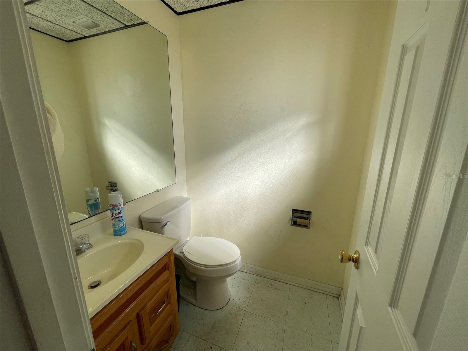 Image 12 of 23 For 1540 Kurt Street