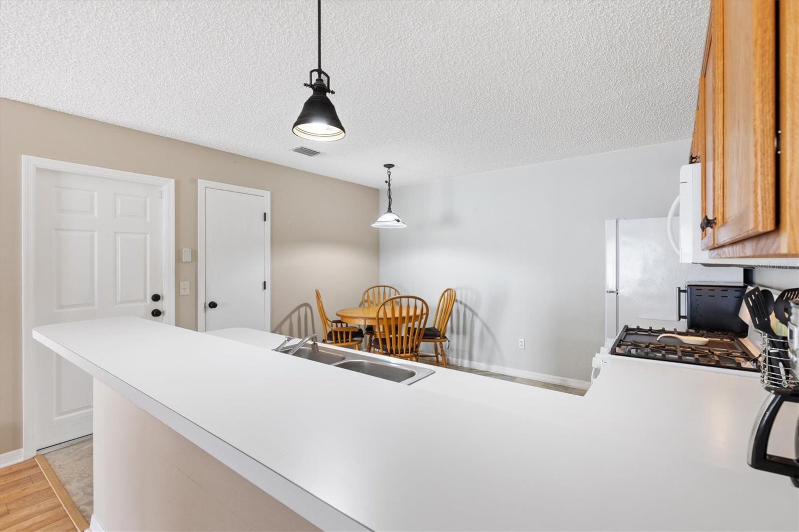 Image 16 of 36 For 17470 93rd Vine Avenue