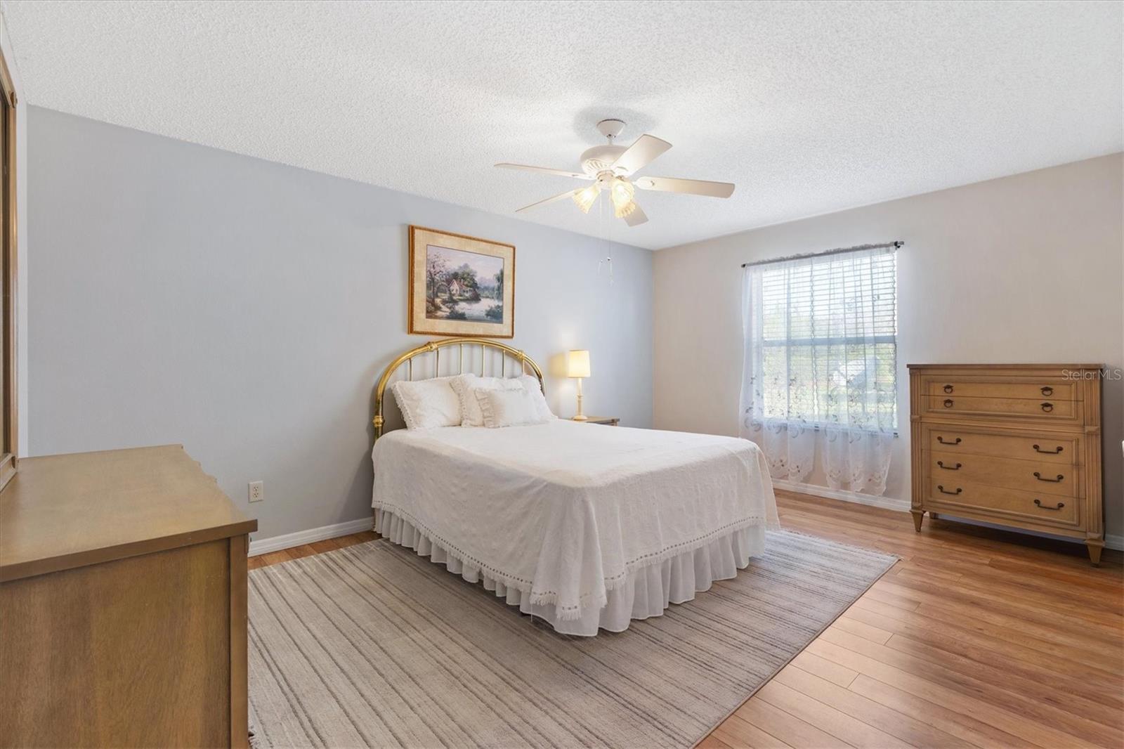 Image 17 of 36 For 17470 93rd Vine Avenue