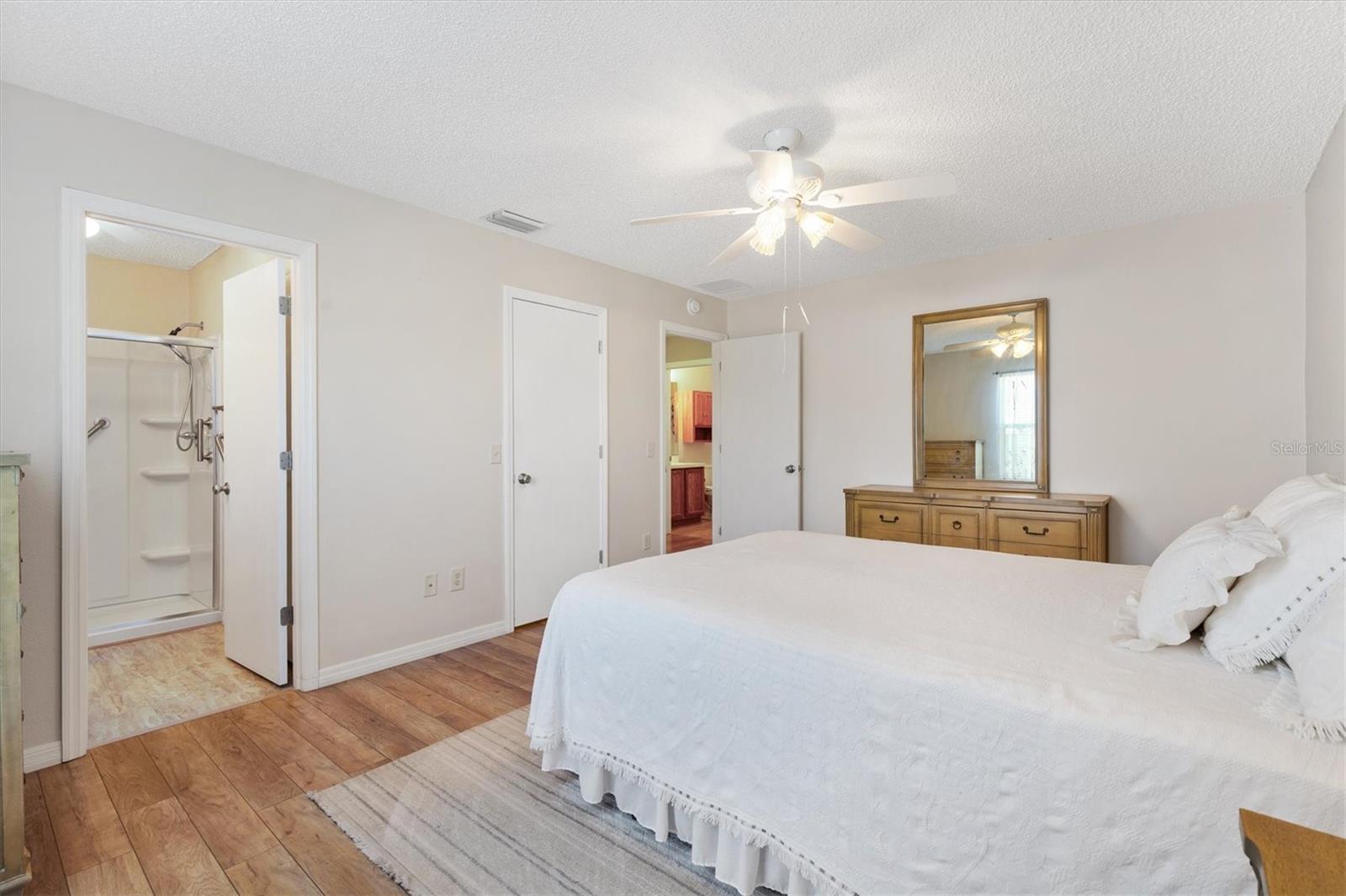 Image 18 of 36 For 17470 93rd Vine Avenue