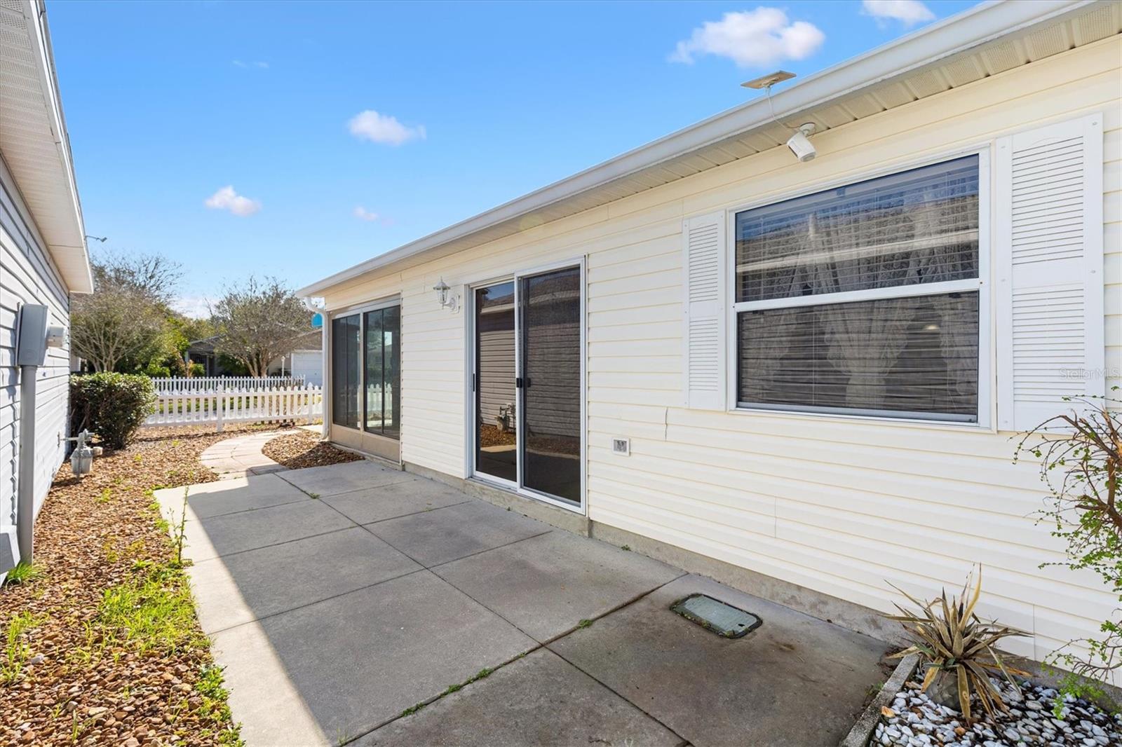 Image 26 of 36 For 17470 93rd Vine Avenue