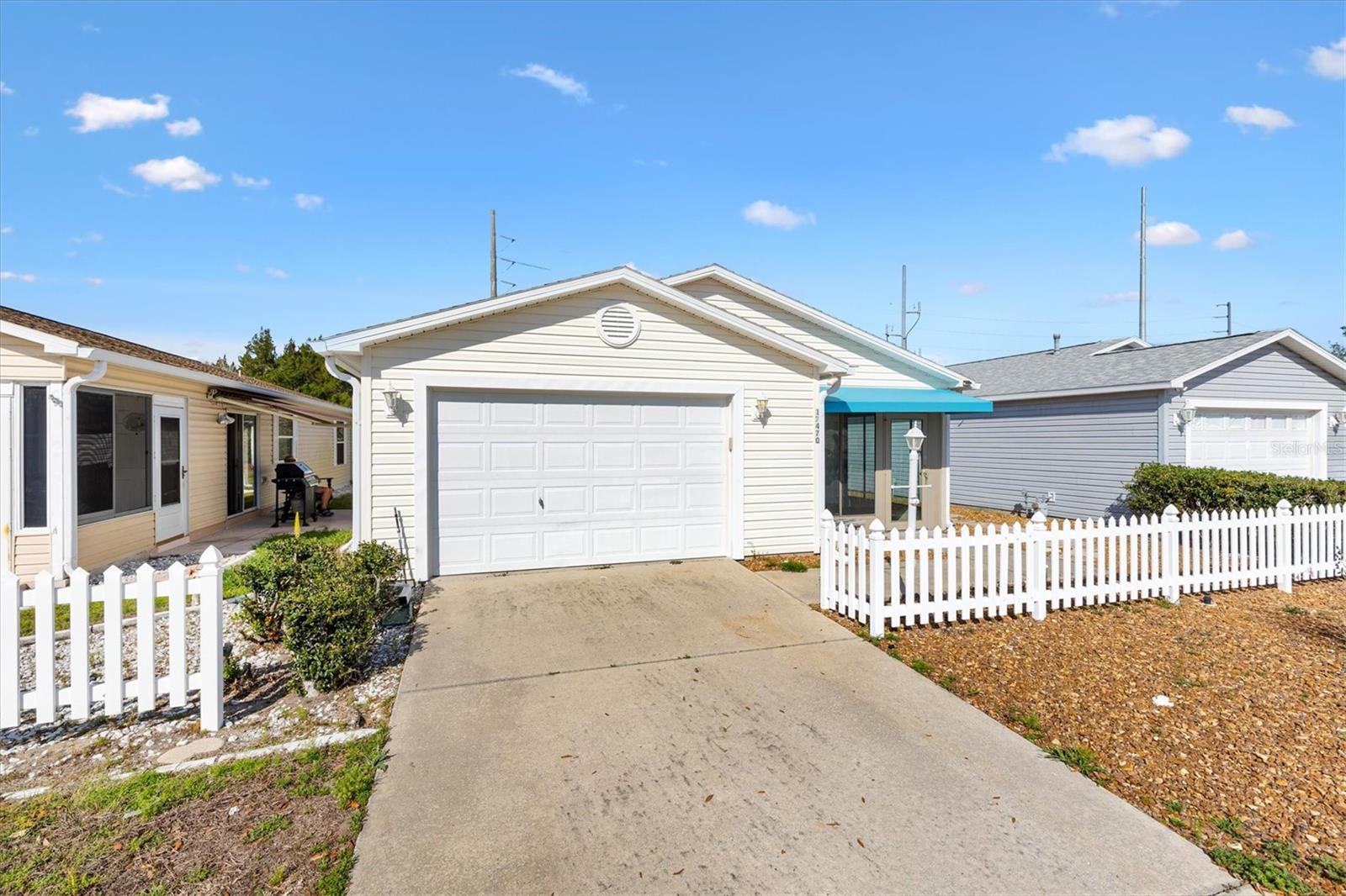 Image 29 of 36 For 17470 93rd Vine Avenue