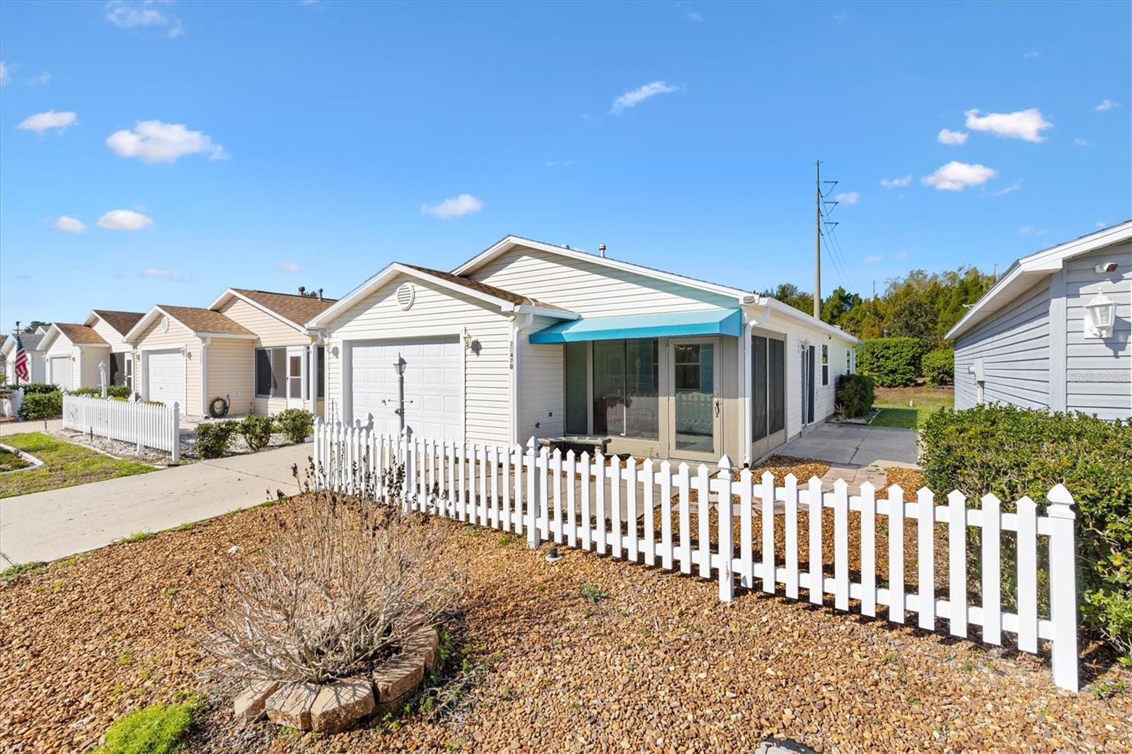 Image 30 of 36 For 17470 93rd Vine Avenue