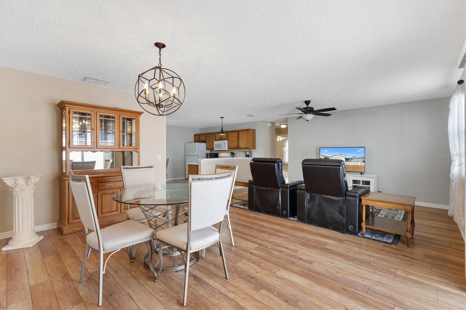 Image 8 of 36 For 17470 93rd Vine Avenue