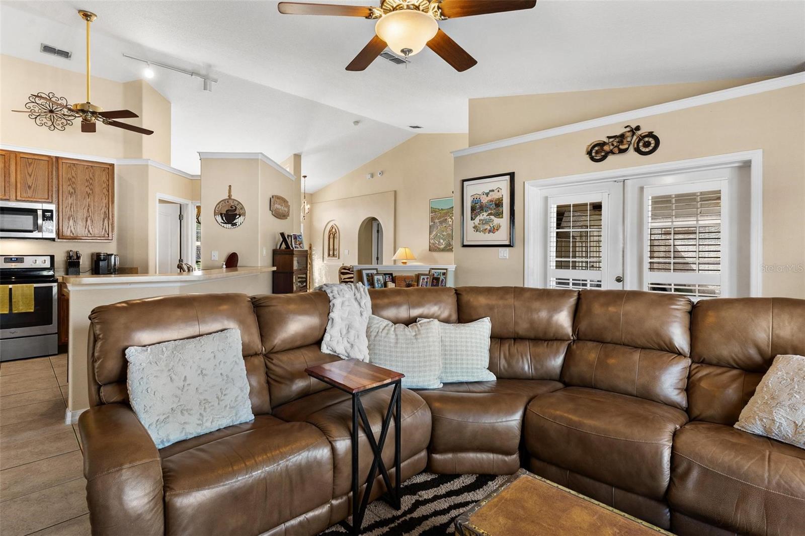 Image 10 of 50 For 3041 Brighton Road